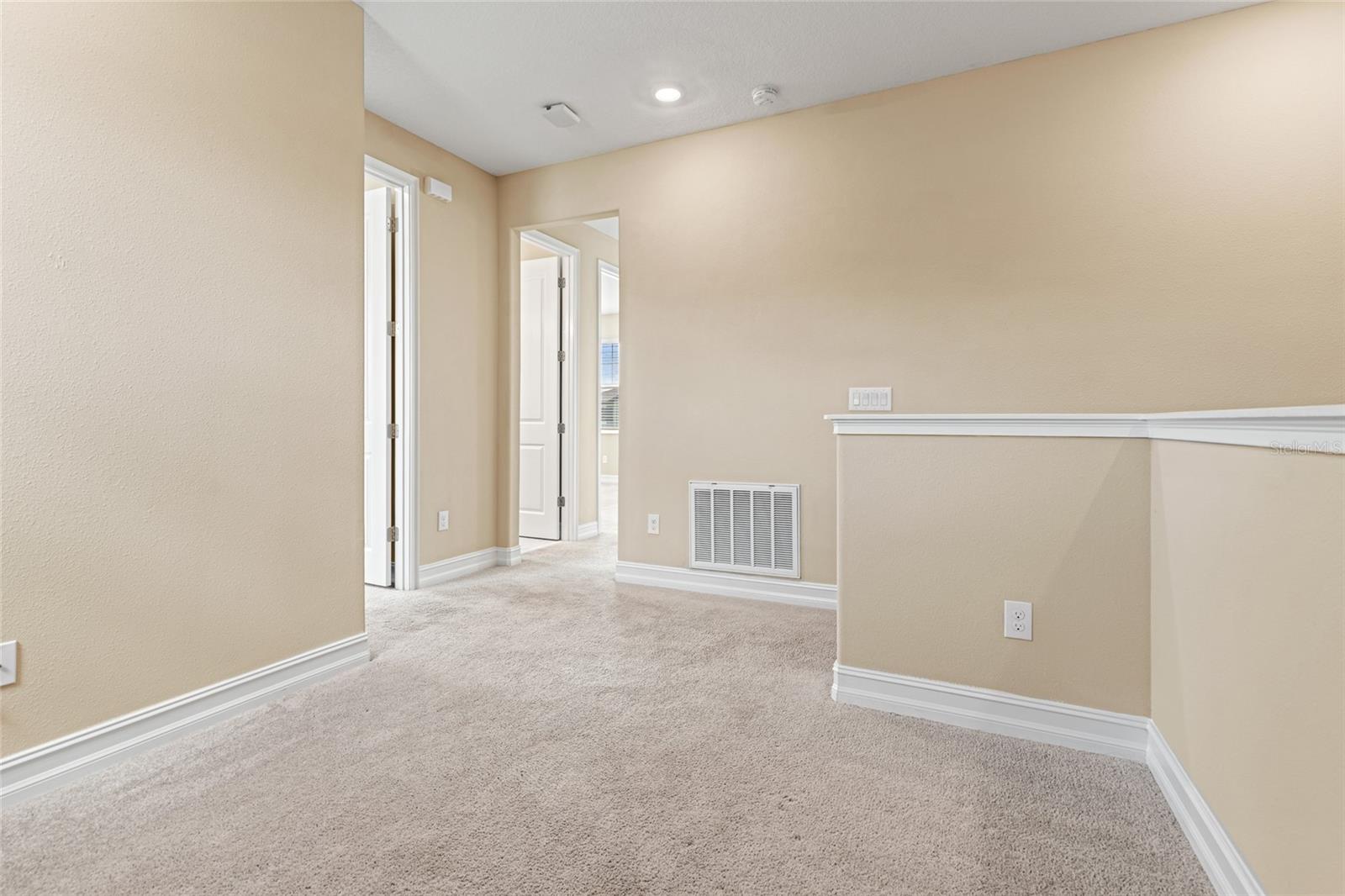 4896 SAN MARTINO DR — photo 17