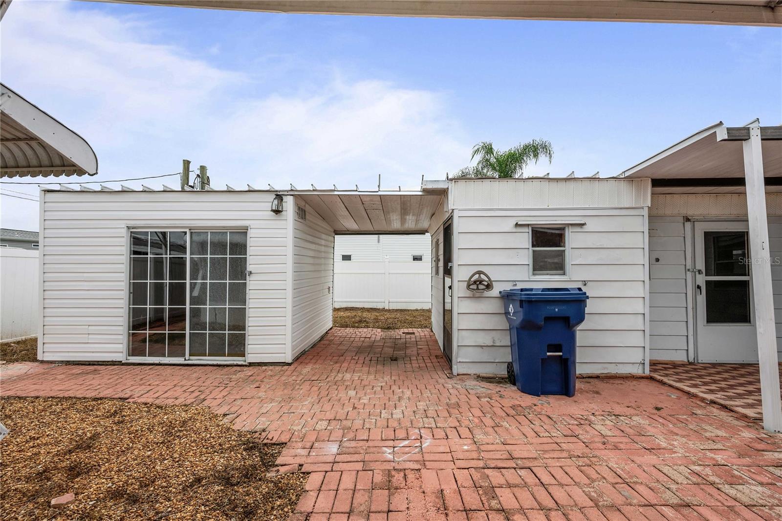 37234 CAROL AVE — photo 29