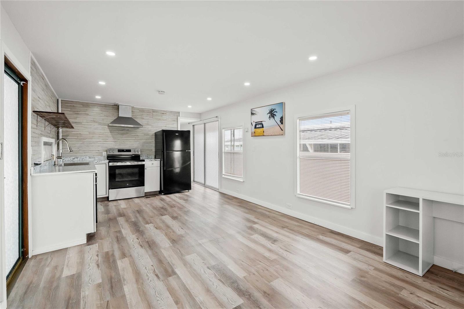 37234 CAROL AVE — photo 13