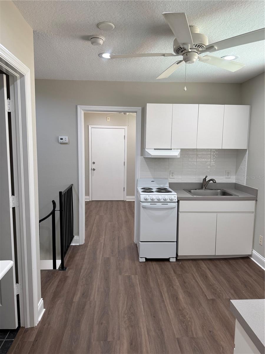 1301 S HOWARD AVE #C25 — photo 8