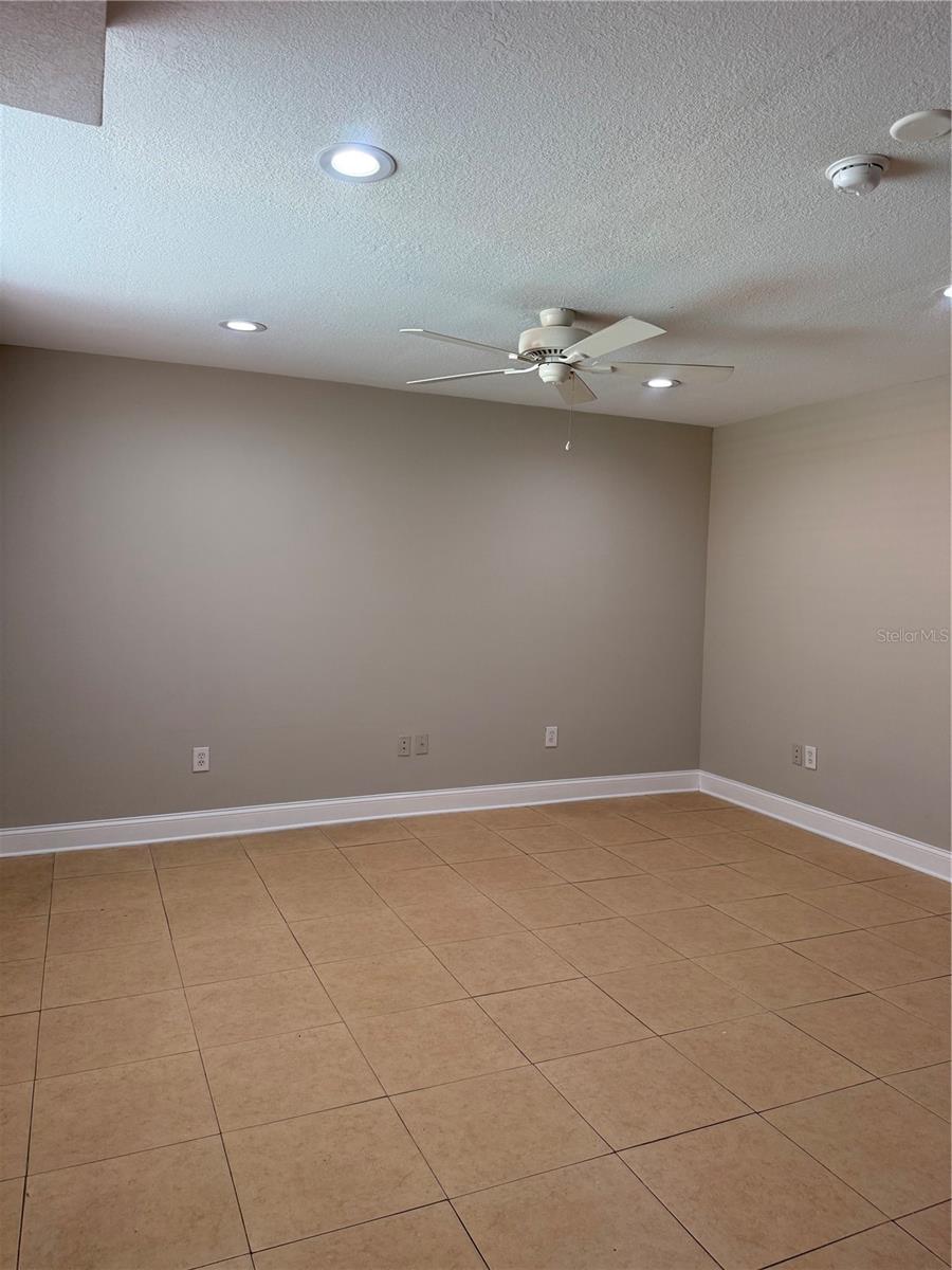 1301 S HOWARD AVE #C25 — photo 4