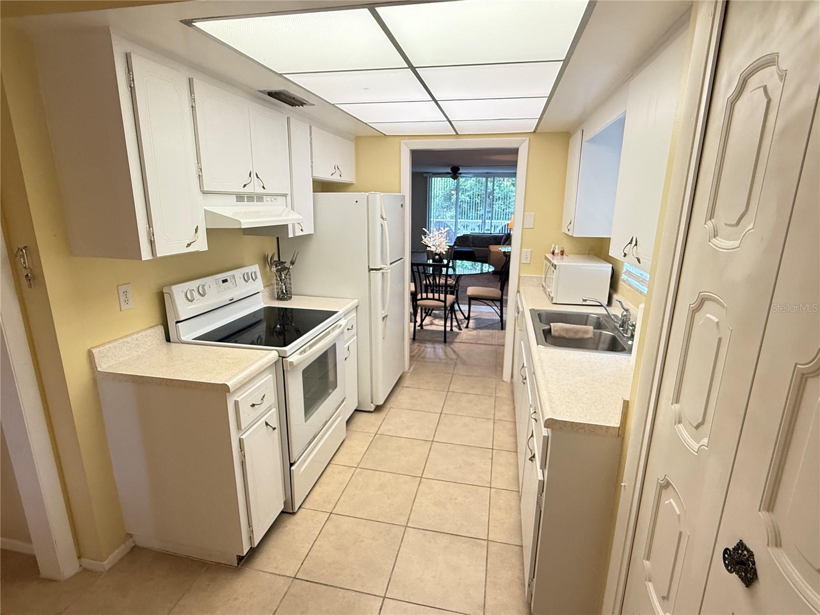 1009 PEARCE DR #206 — photo 3