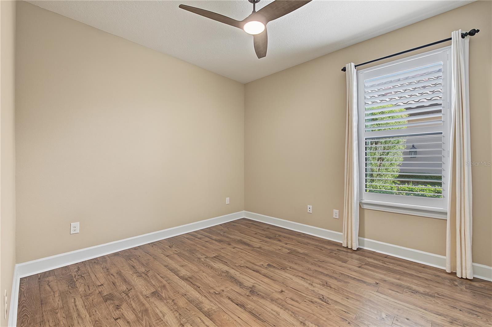 11435 CALLISIA DR — photo 32