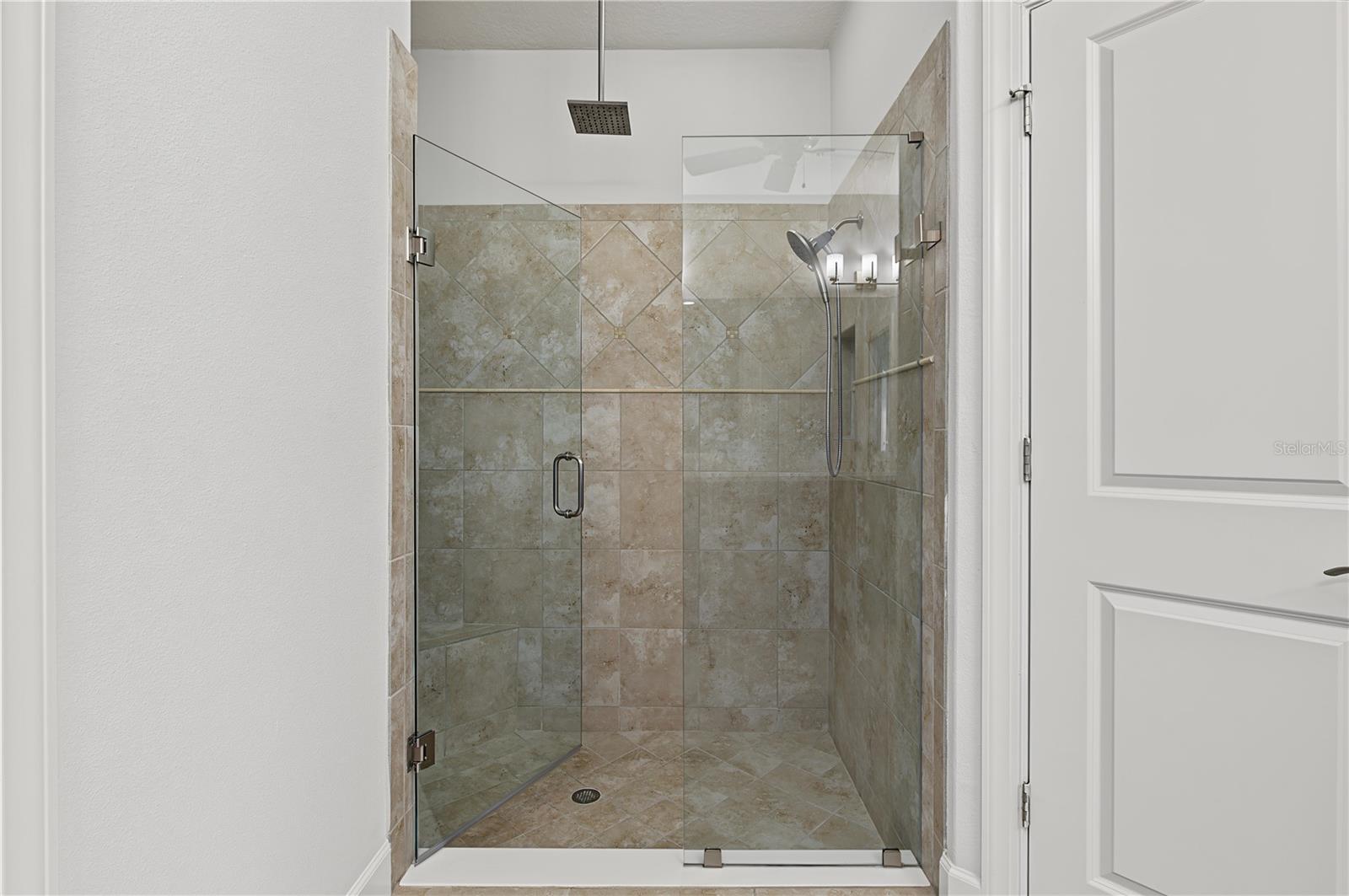 11435 CALLISIA DR — photo 28