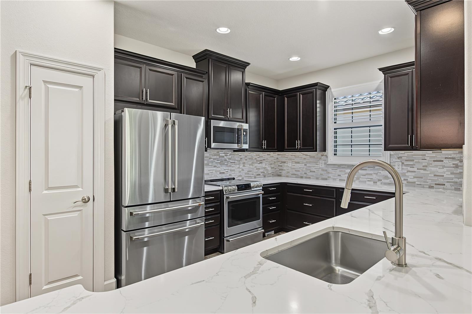 11435 CALLISIA DR — photo 19