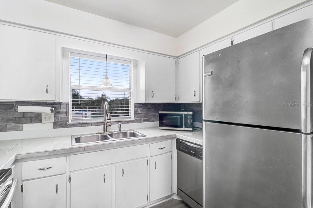 7210 N MANHATTAN AVE #2523 — photo 4