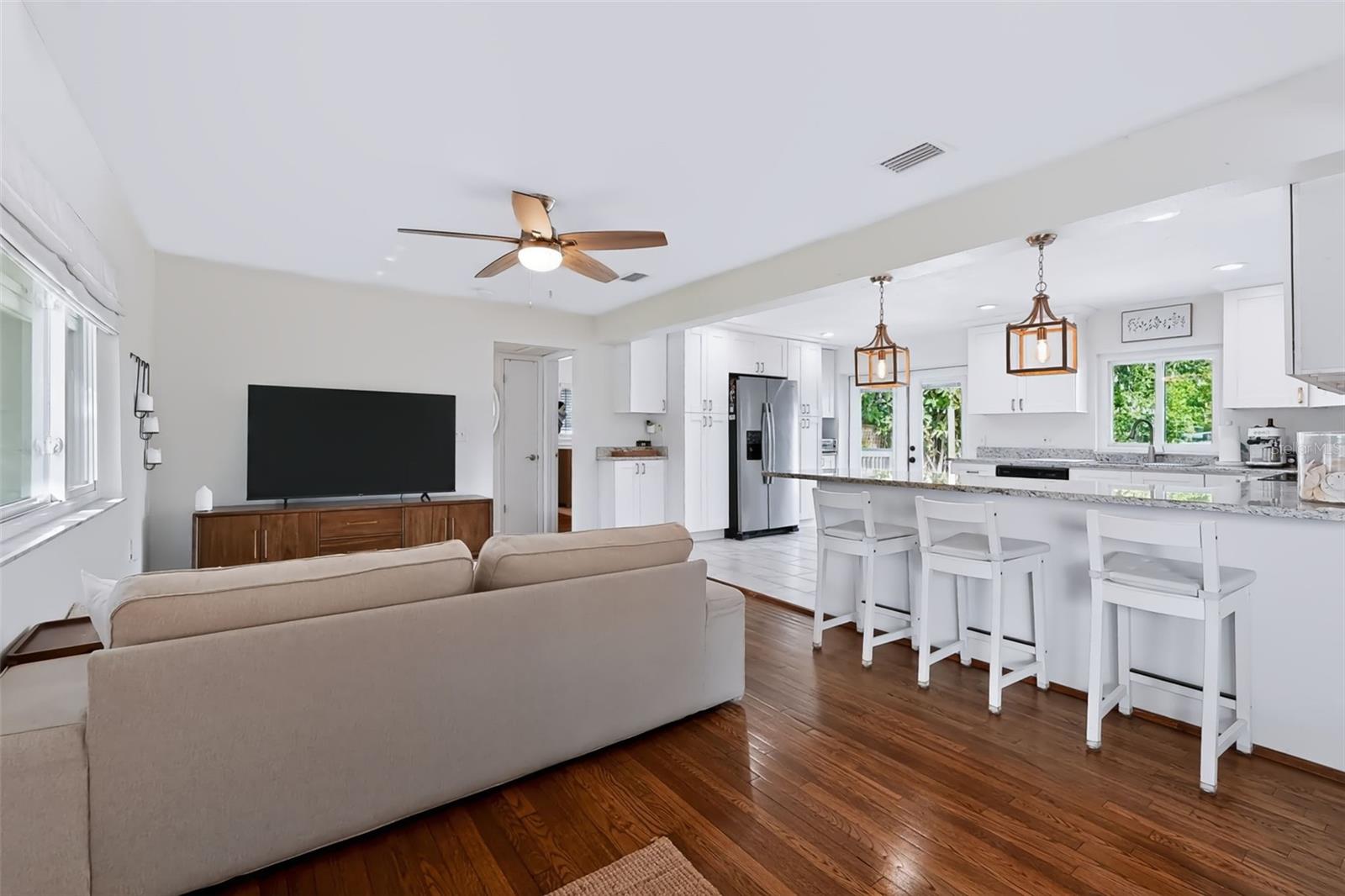 615 BROOKSIDE DR — photo 5