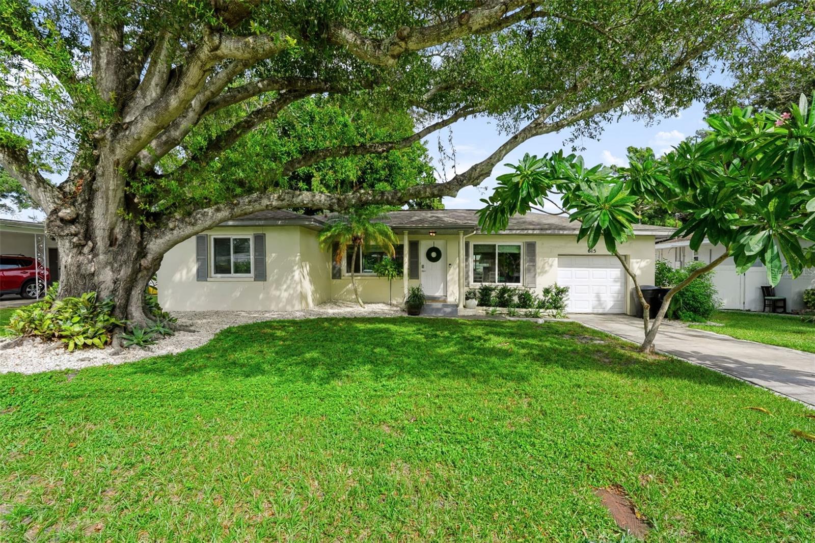 615 BROOKSIDE DR — photo 26