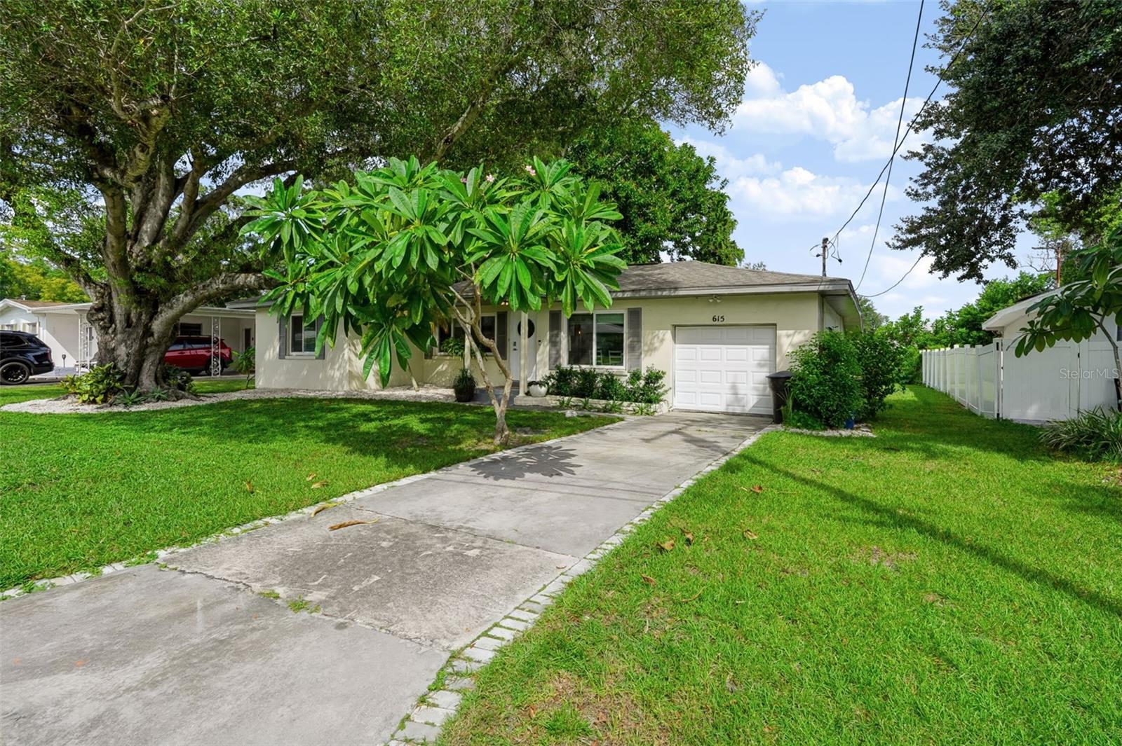 615 BROOKSIDE DR — photo 25