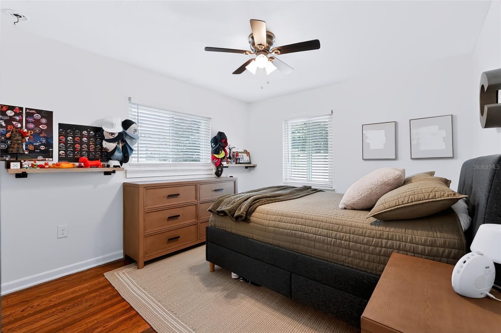 615 BROOKSIDE DR — photo 9