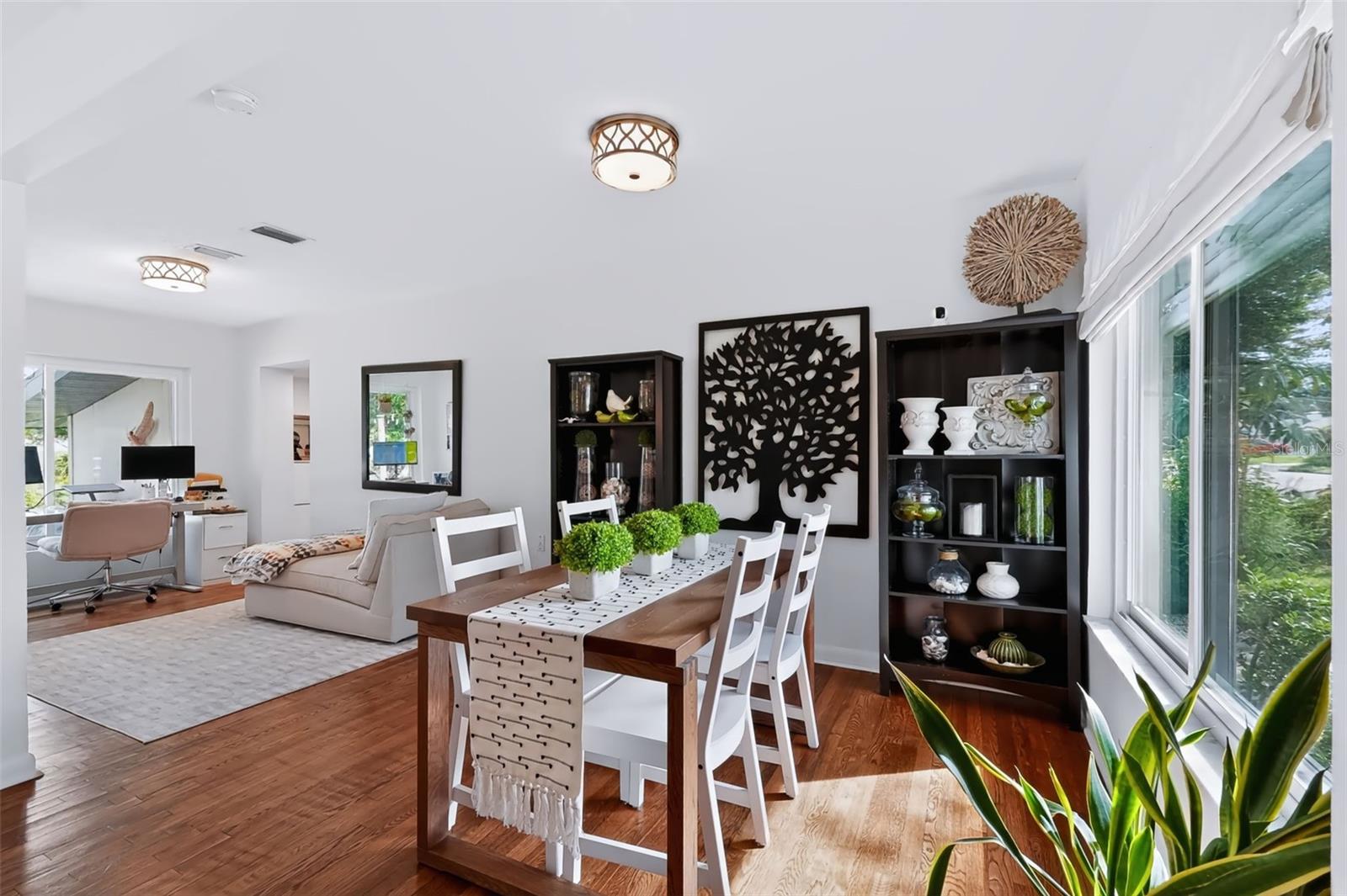 615 BROOKSIDE DR — photo 13
