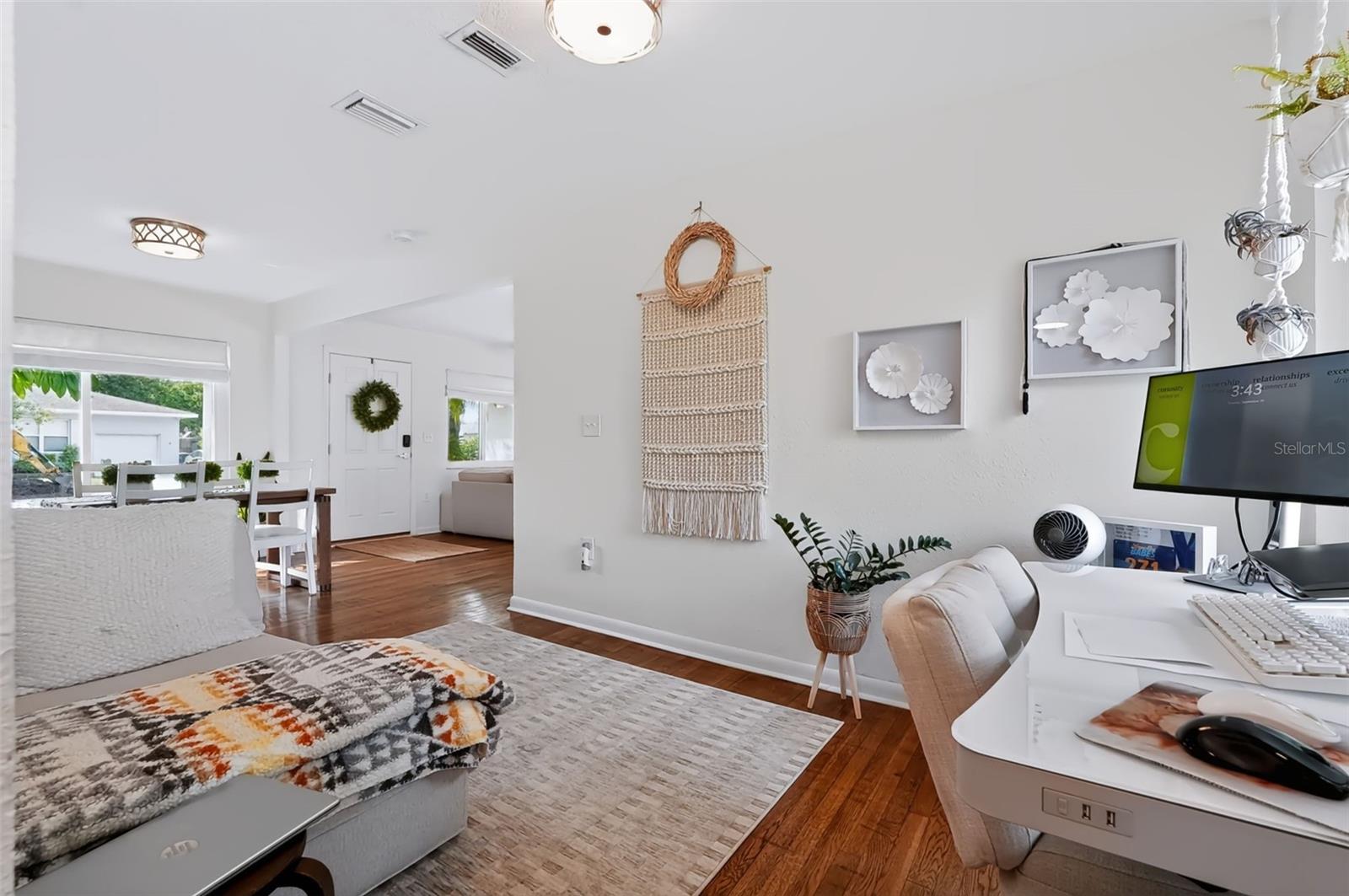 615 BROOKSIDE DR — photo 36
