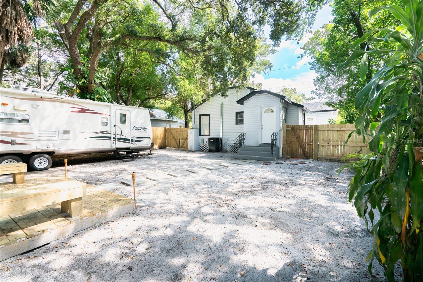 8202 N ALASKA ST — photo 29