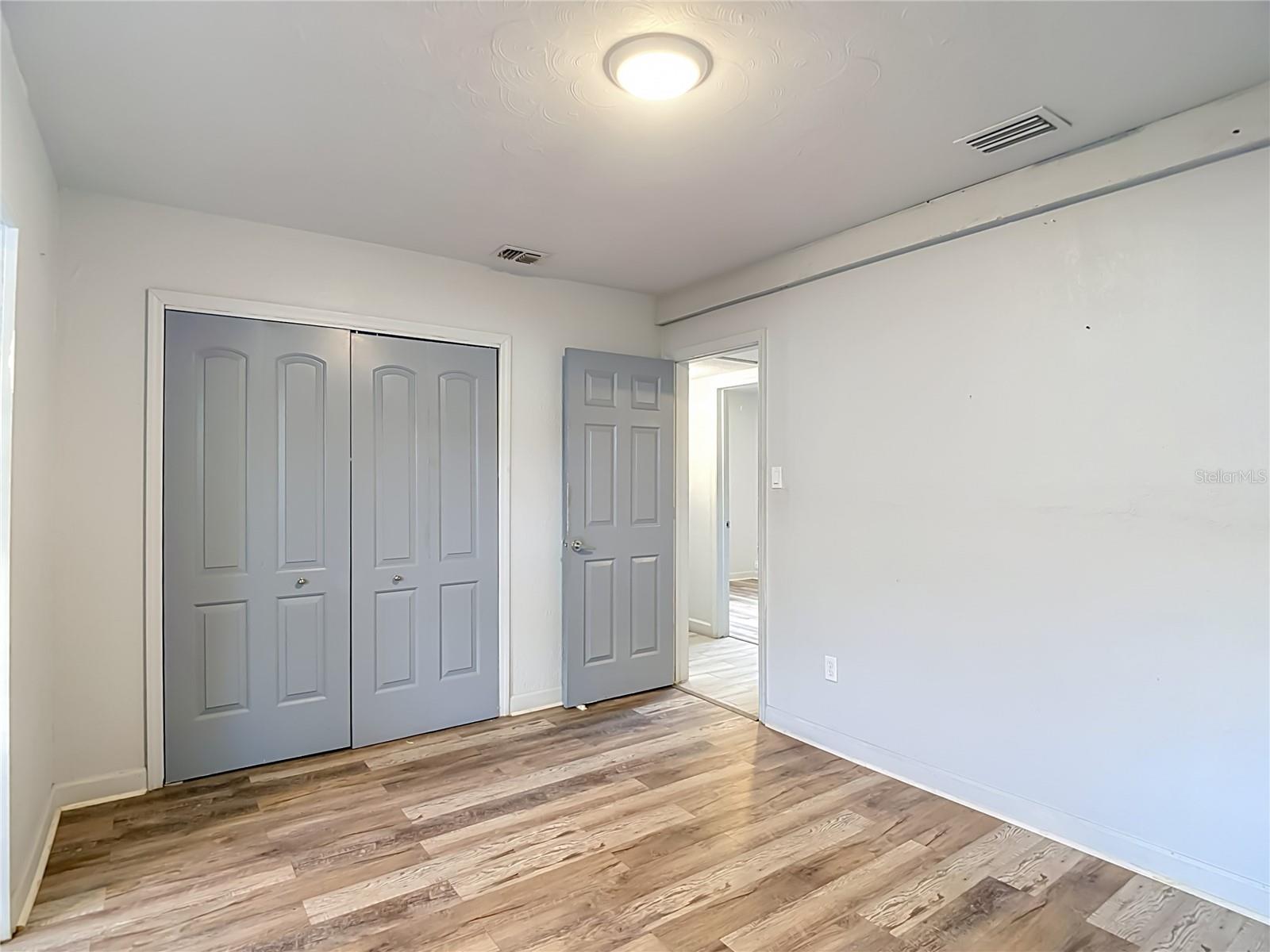 3313 W KATHLEEN ST — photo 20