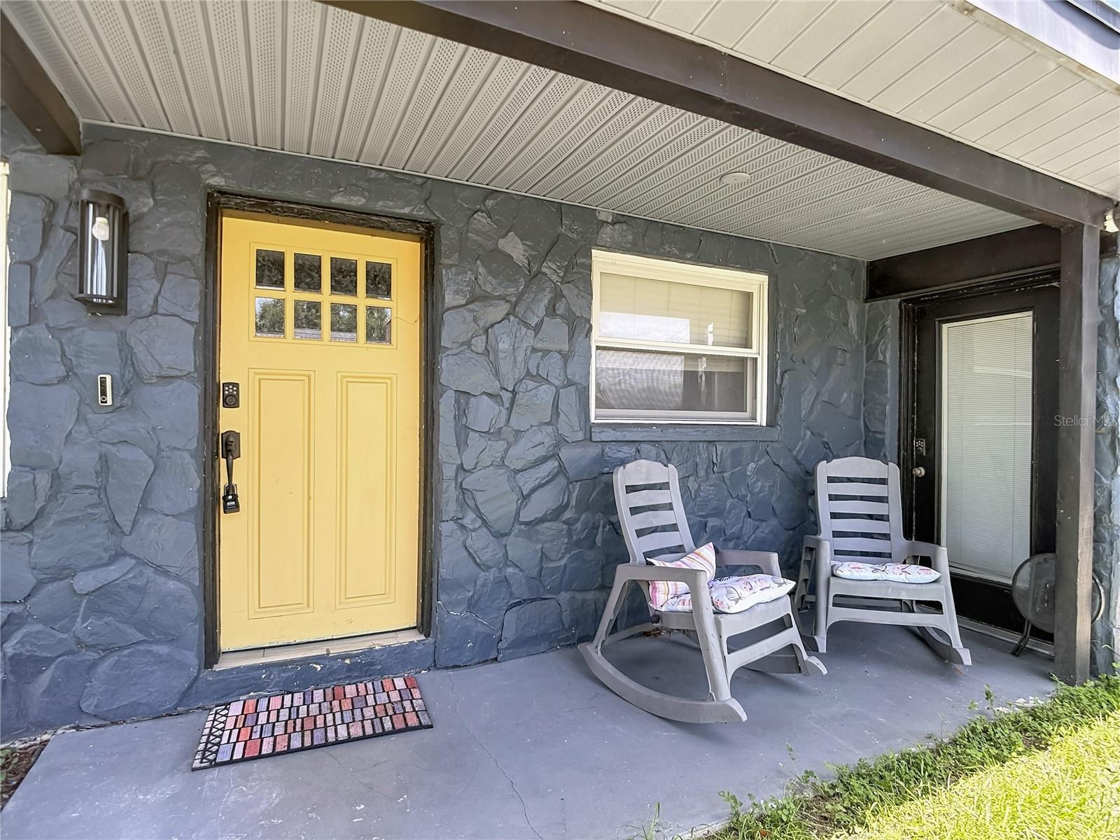 3313 W KATHLEEN ST — photo 2
