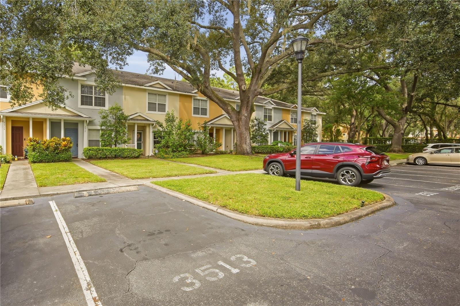 3513 HIGH HAMPTON CIR — photo 4