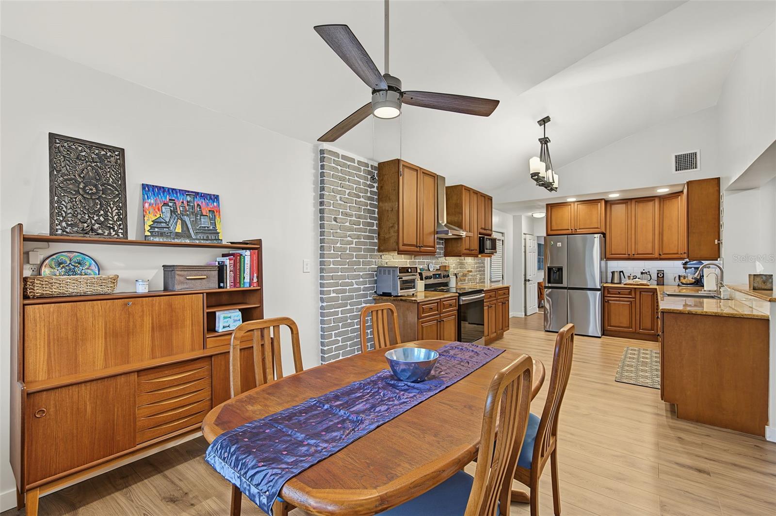 1402 NEBRASKA AVE — photo 19