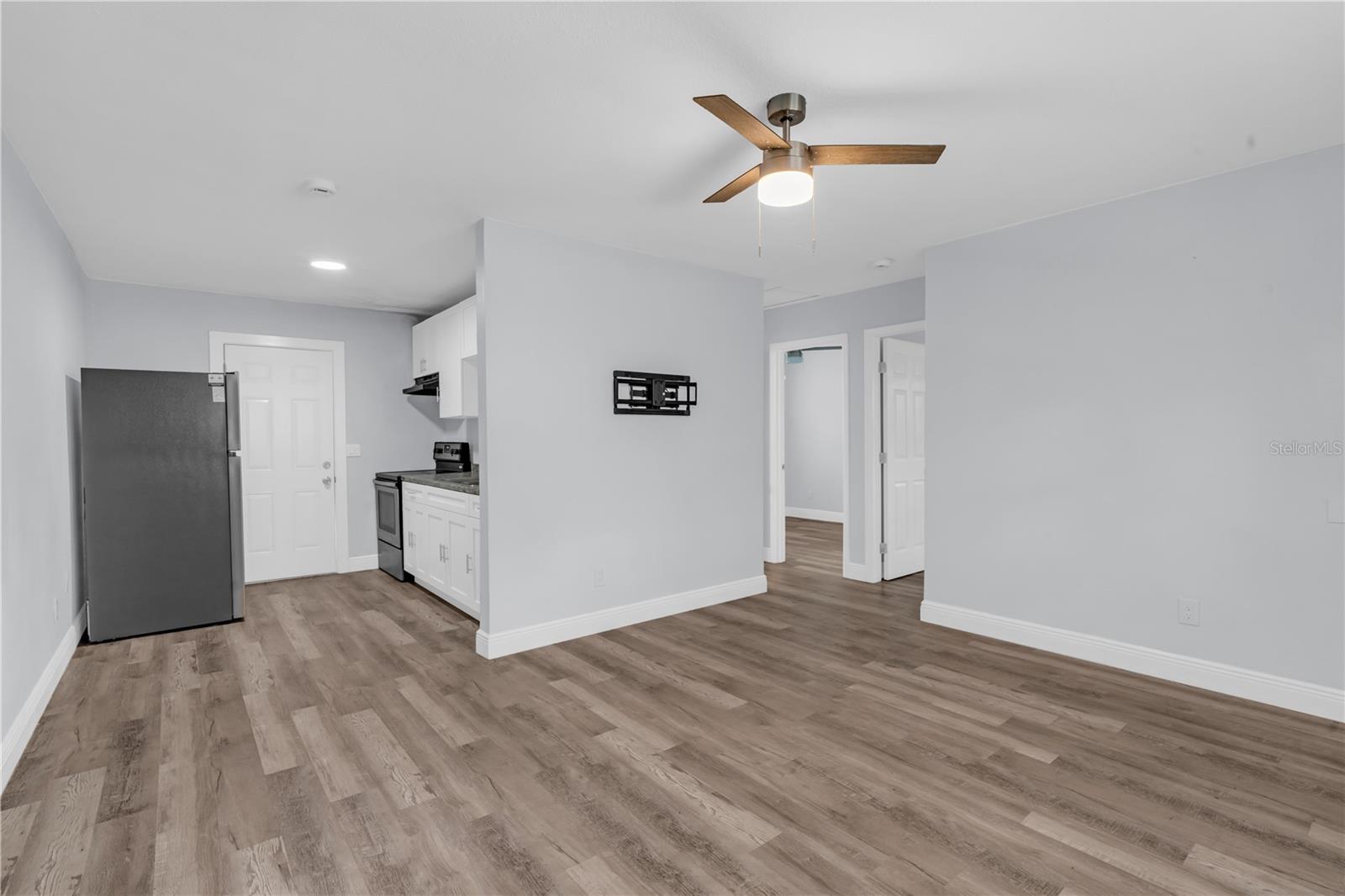 1701 E NOME ST — photo 5