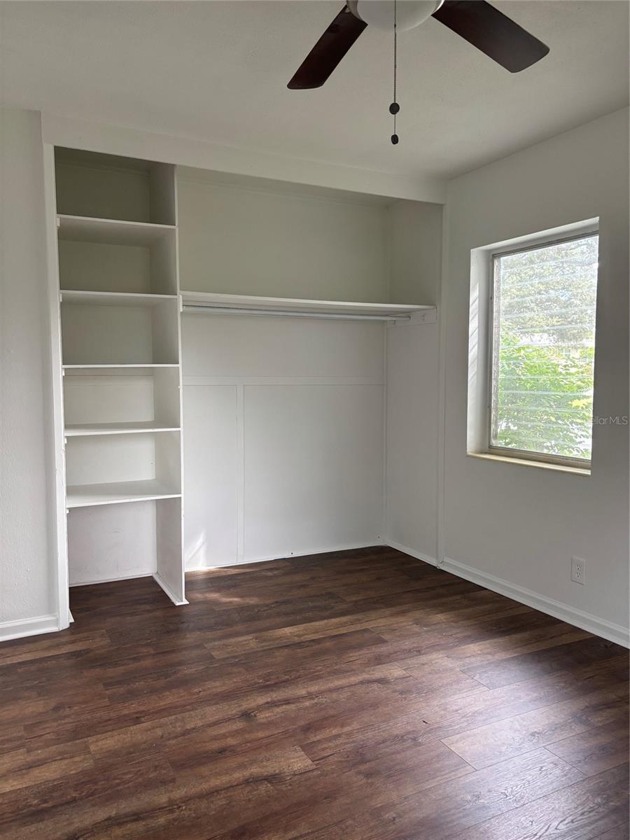 1541 BONAIR ST — photo 13