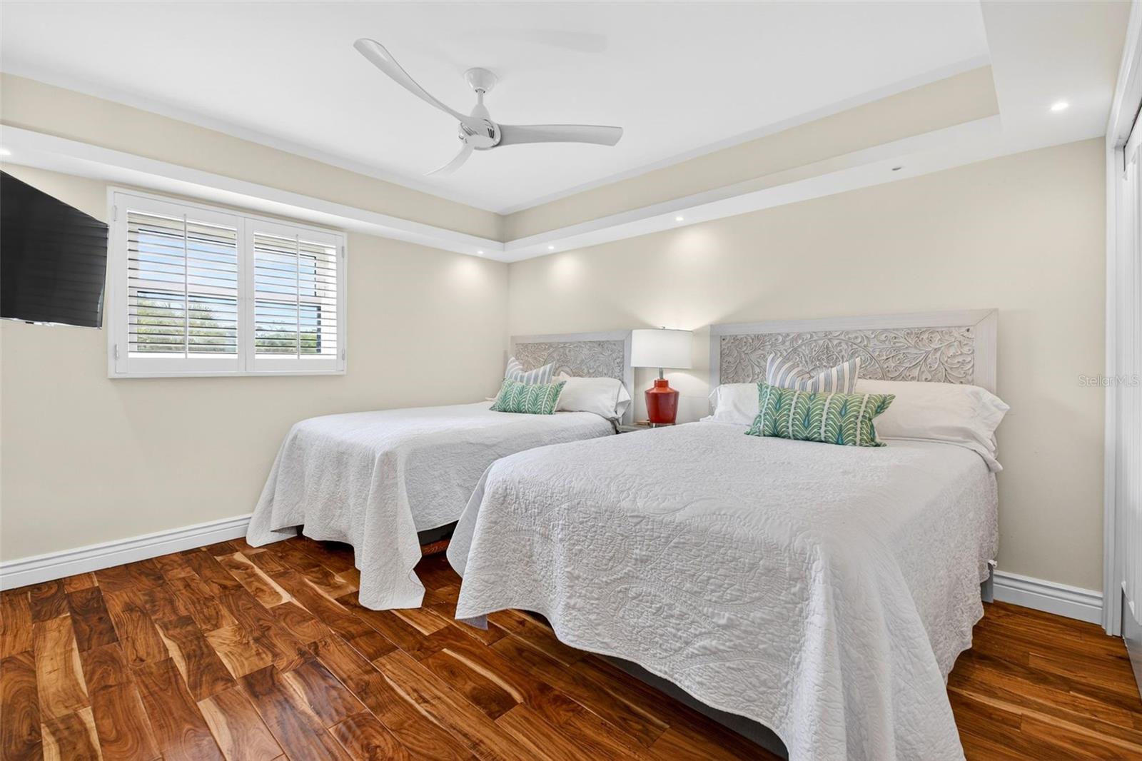 4708 OCEAN BLVD #E4 — photo 23