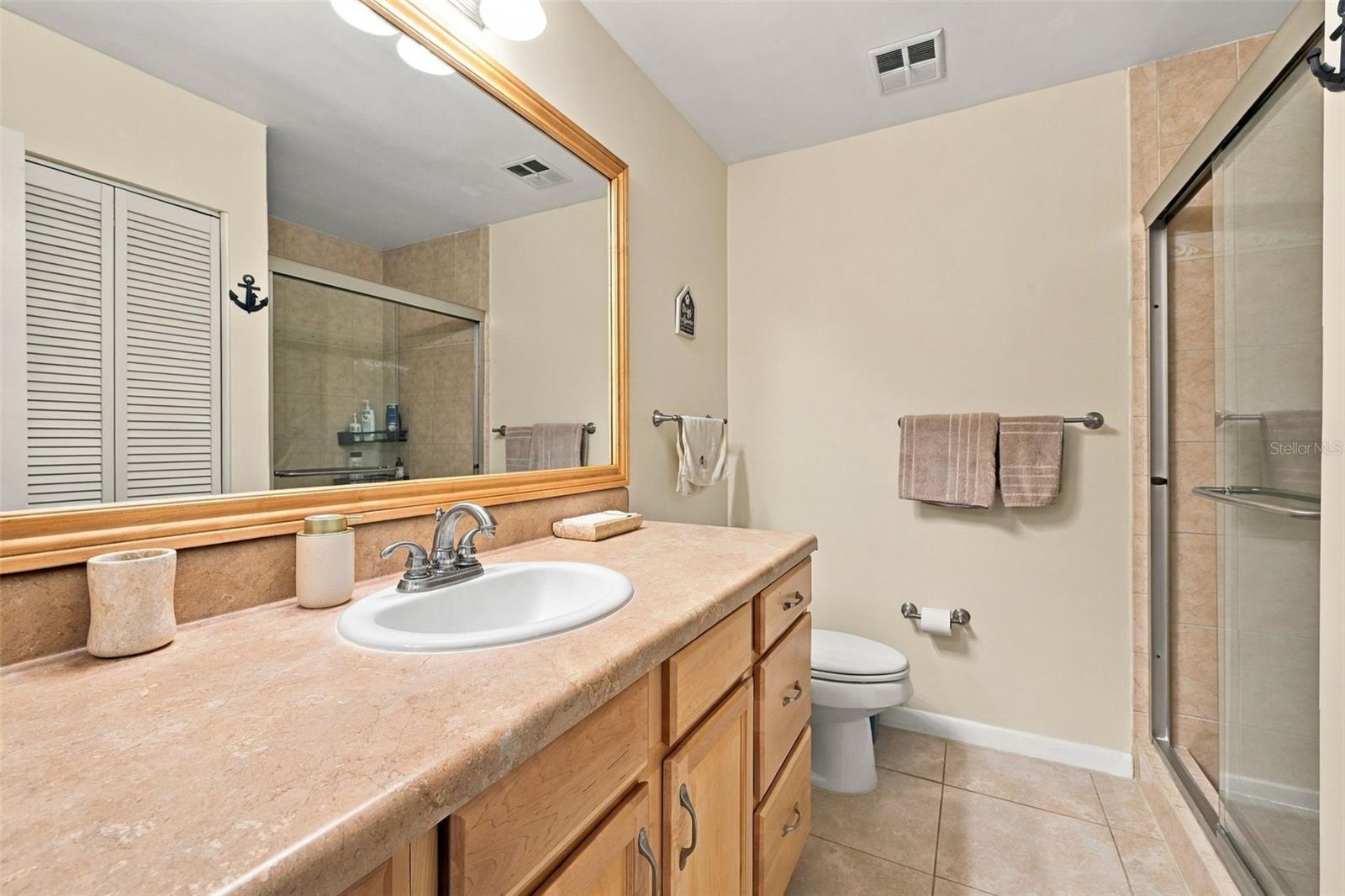 1619 WHITHORN PL #B — photo 27
