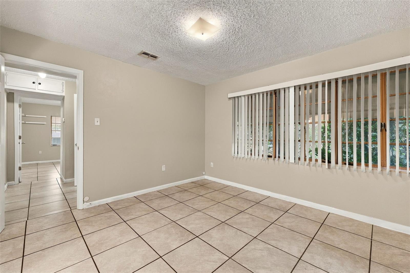 116 W OSBORNE AVE — photo 23