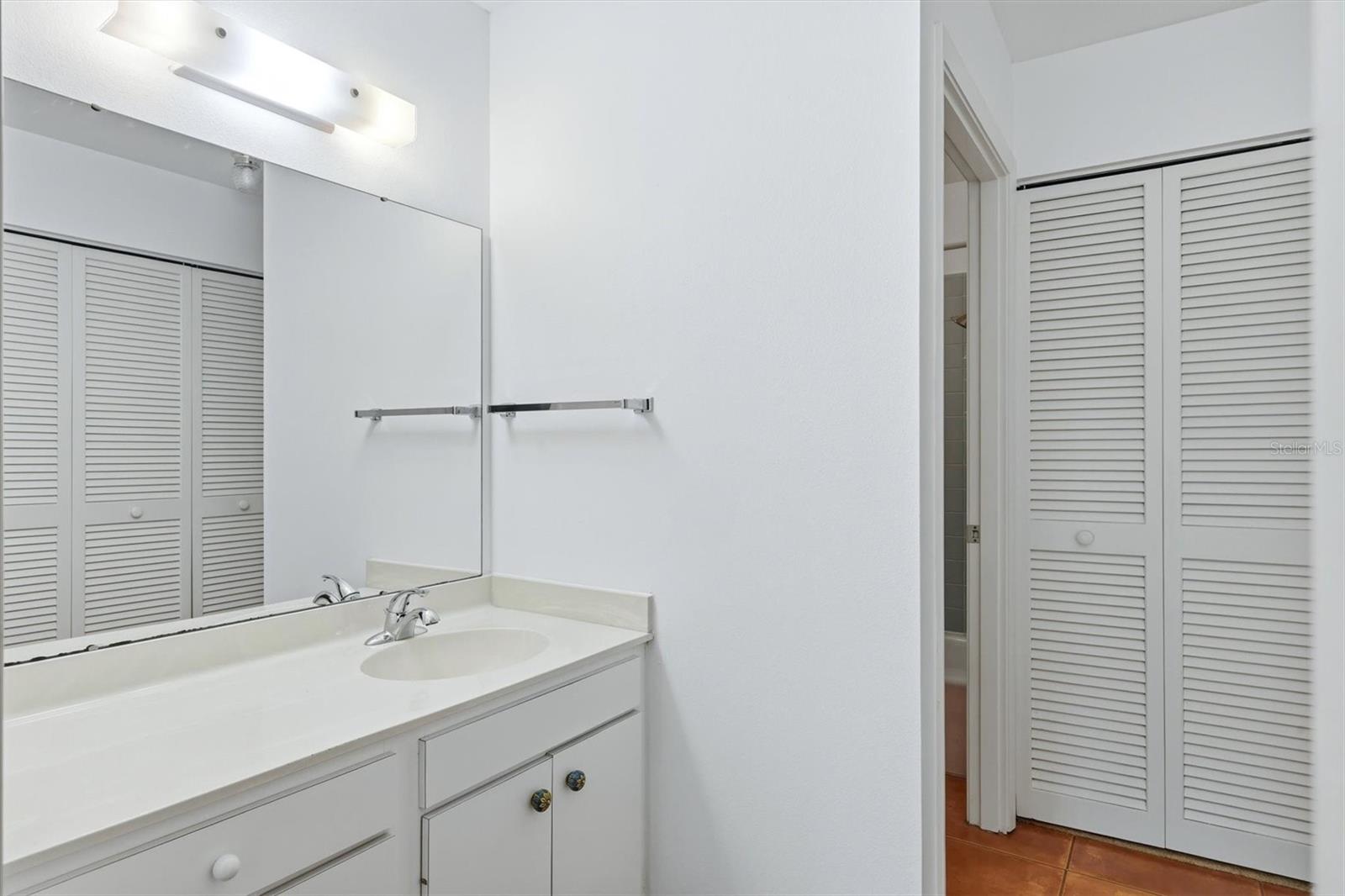 509 LAKESIDE DR #509 — photo 22