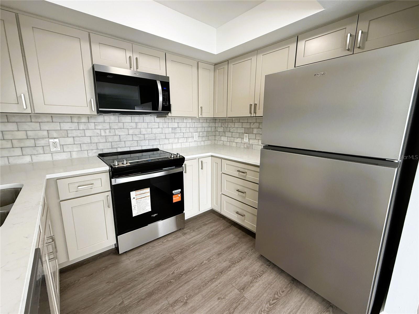 1859 SHORE DR S #101 — photo 9