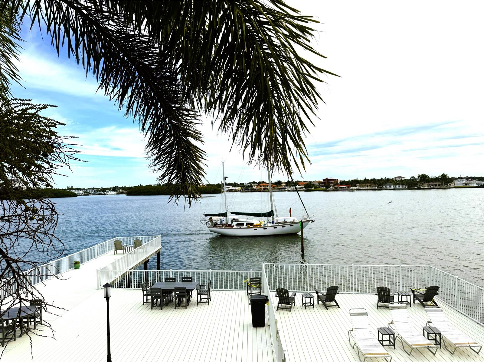 1859 SHORE DR S #101 — photo 2