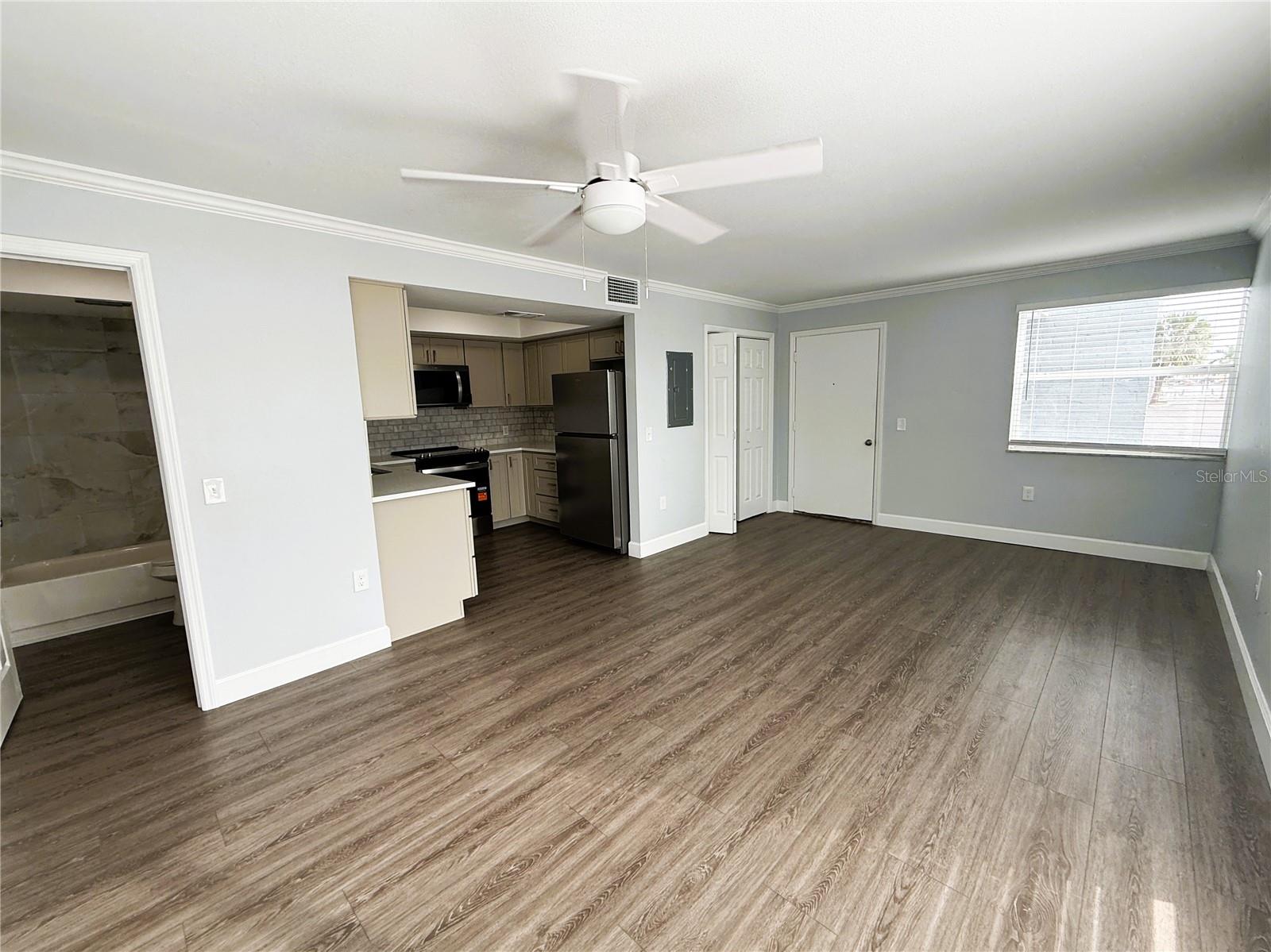 1859 SHORE DR S #101 — photo 5