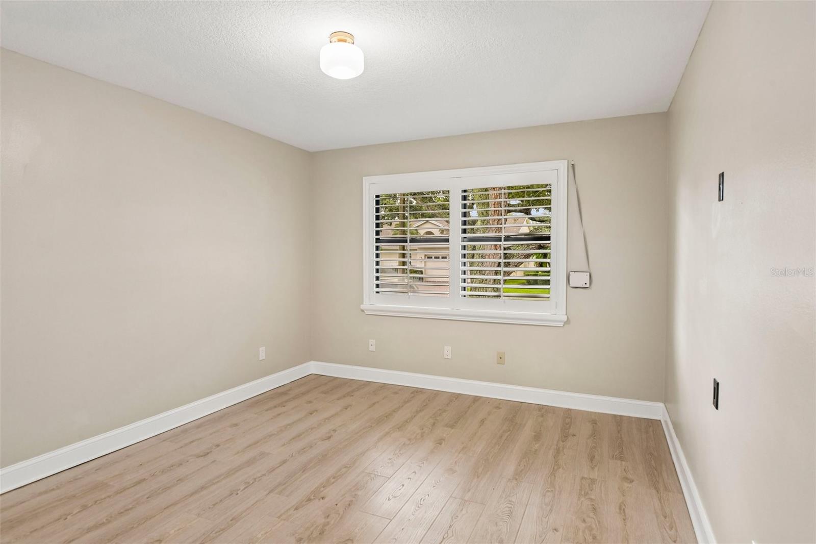 1175 SAN CARLOS AVE NE — photo 13