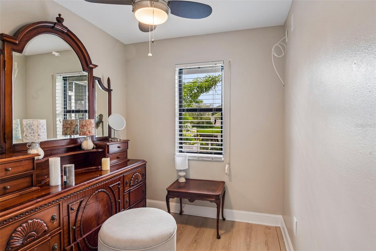 1175 SAN CARLOS AVE NE — photo 18