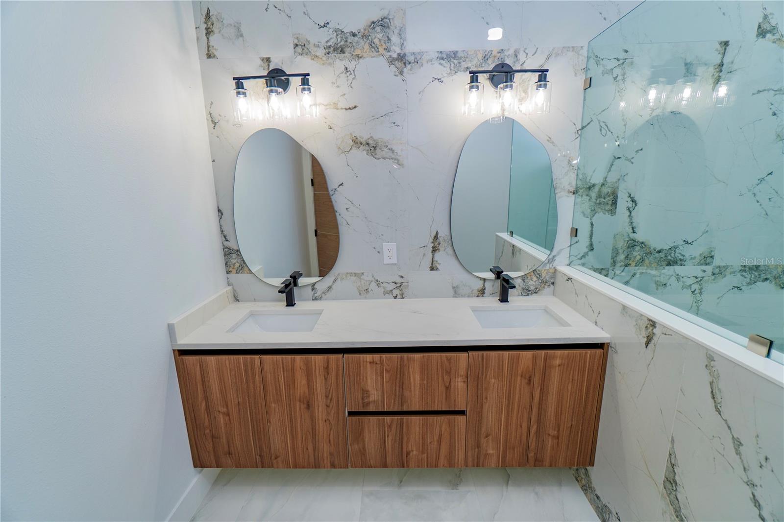 7206 N GRADY AVE — photo 19