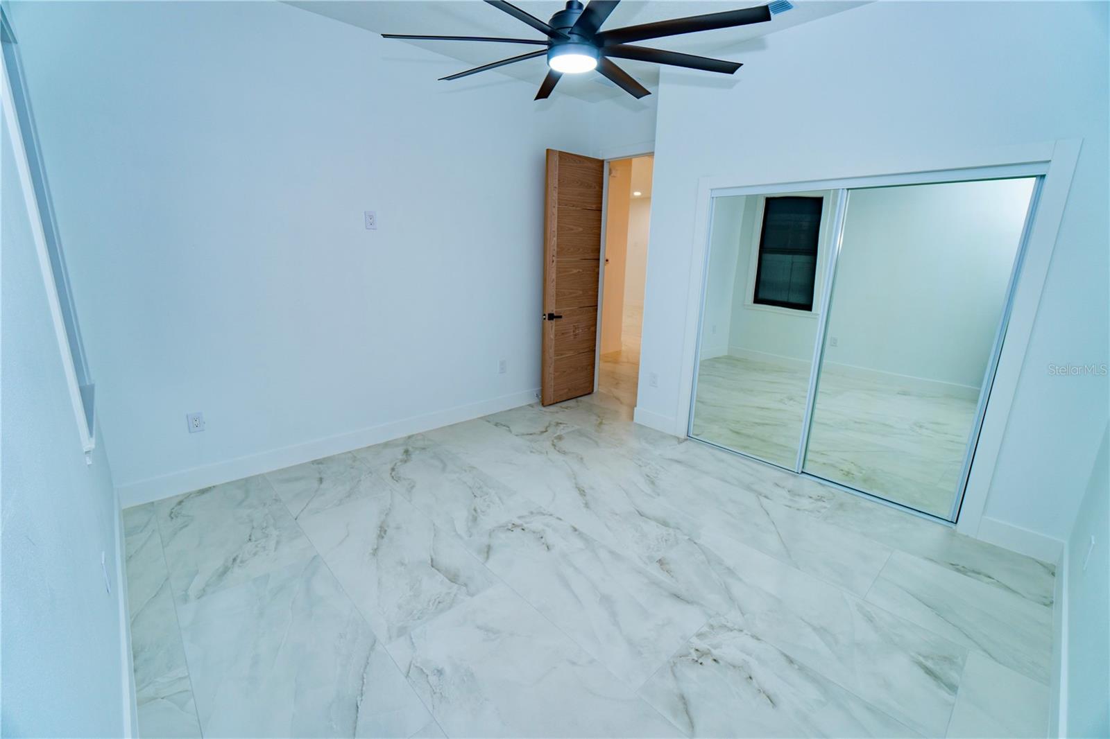 7206 N GRADY AVE — photo 9