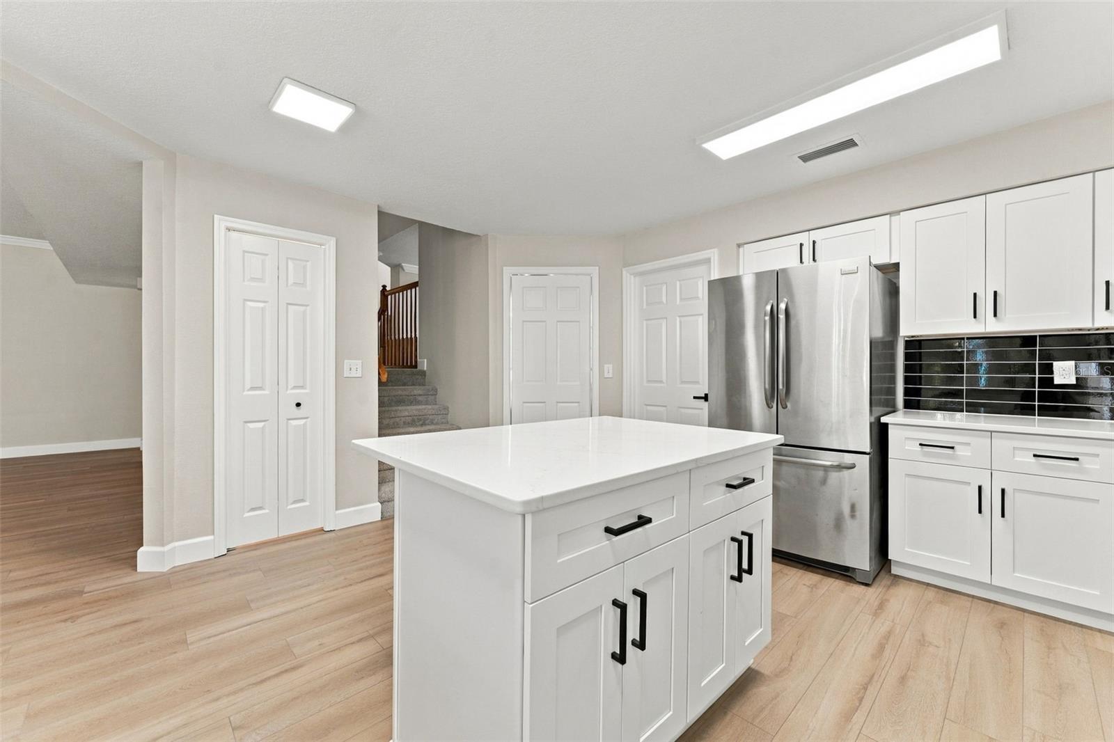 10102 VISTA POINTE DR — photo 18