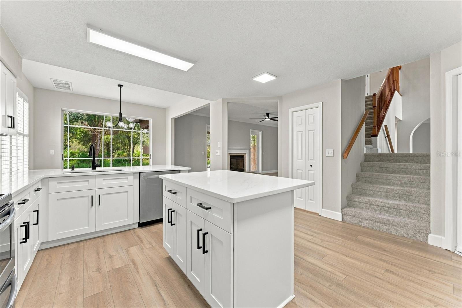 10102 VISTA POINTE DR — photo 19