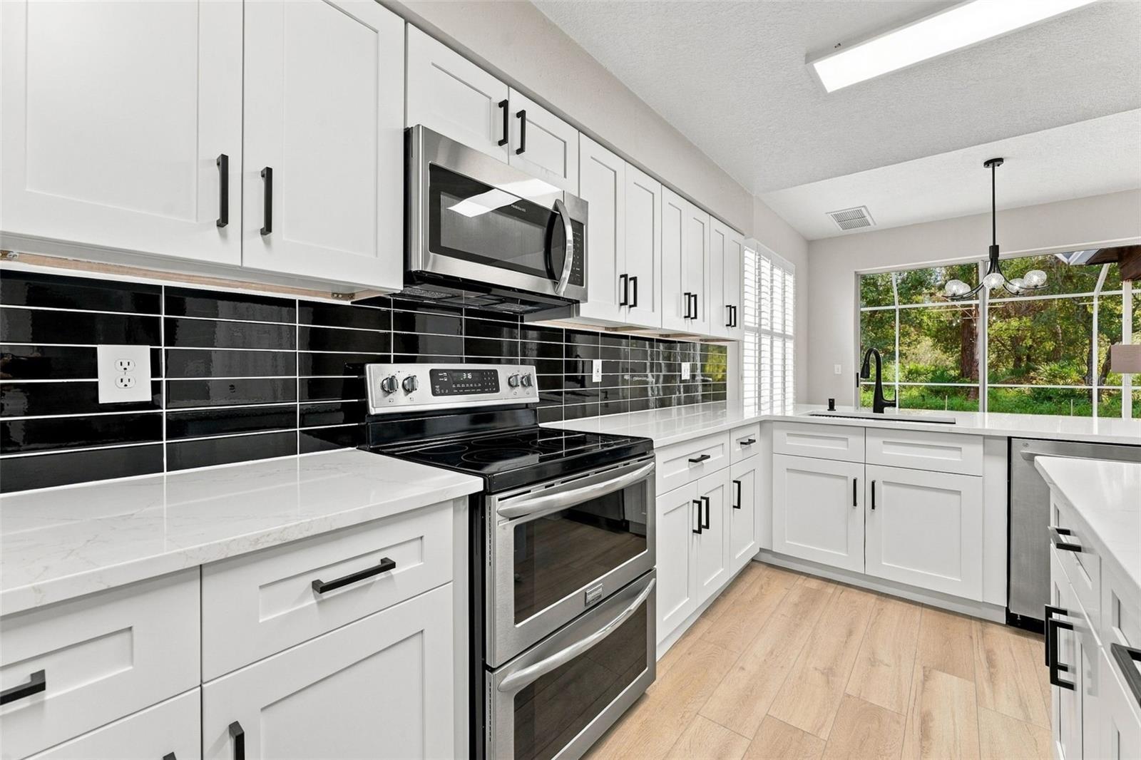 10102 VISTA POINTE DR — photo 16