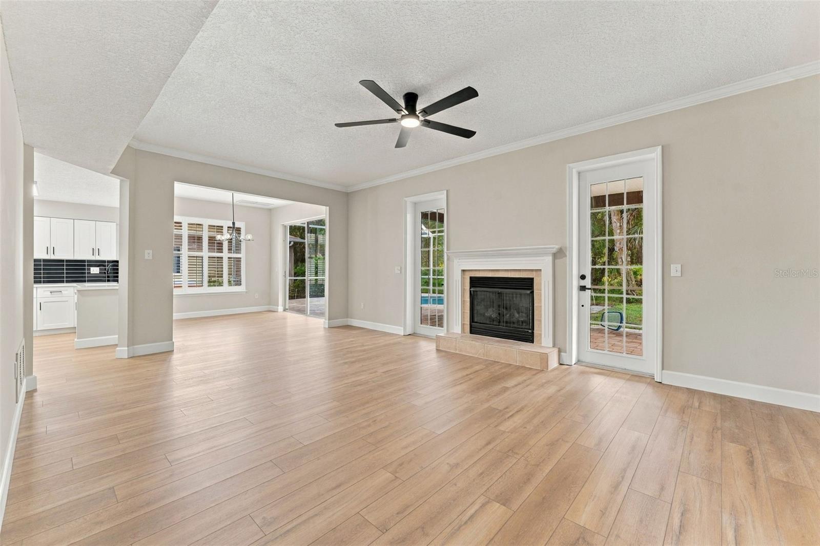 10102 VISTA POINTE DR — photo 26