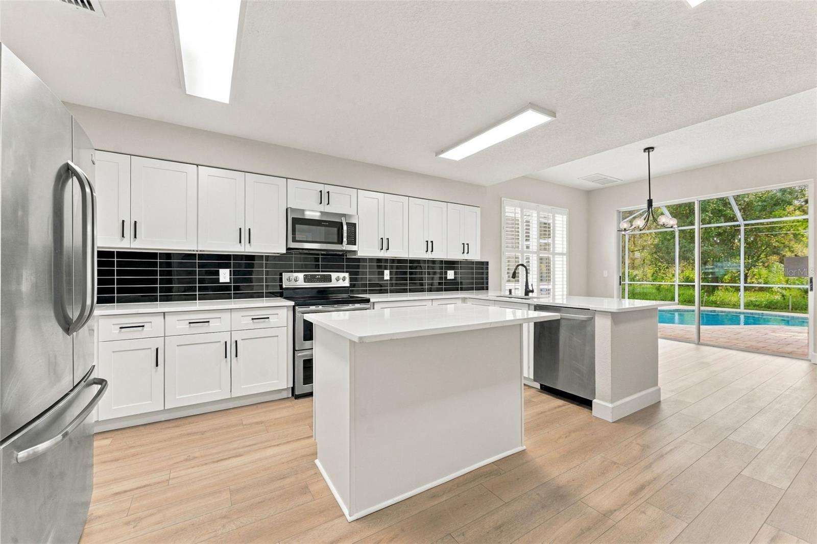 10102 VISTA POINTE DR — photo 14