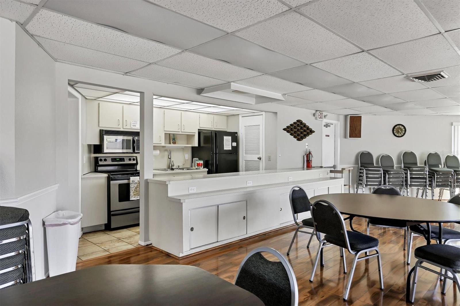 4240 IRONWOOD CIRCLE CIR #406AA — photo 48