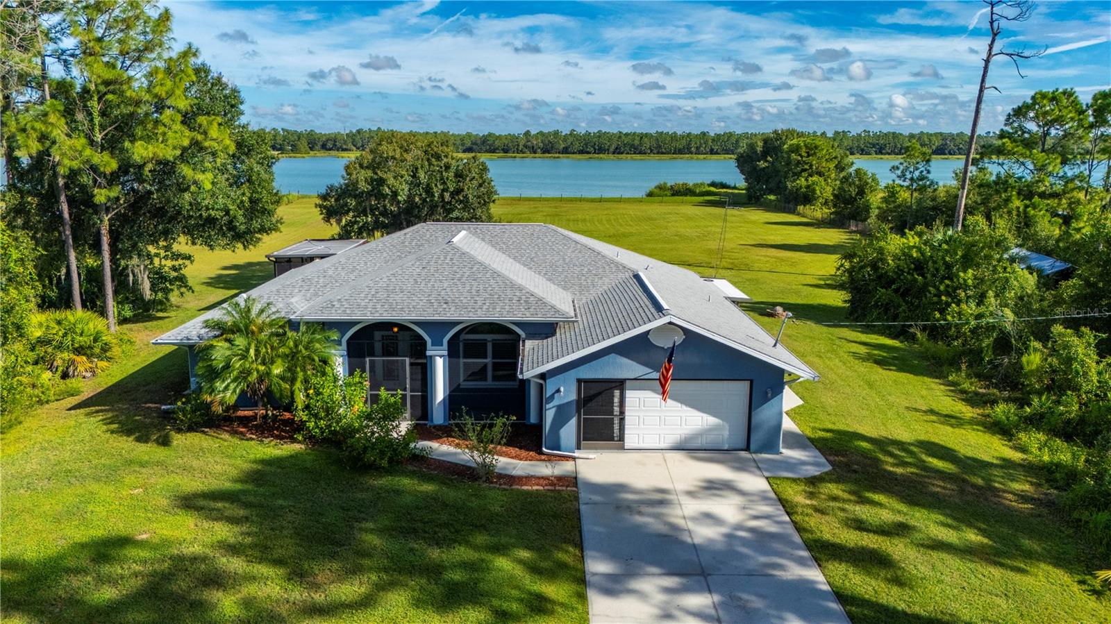 2508 TROPICAIRE BLVD — photo 2