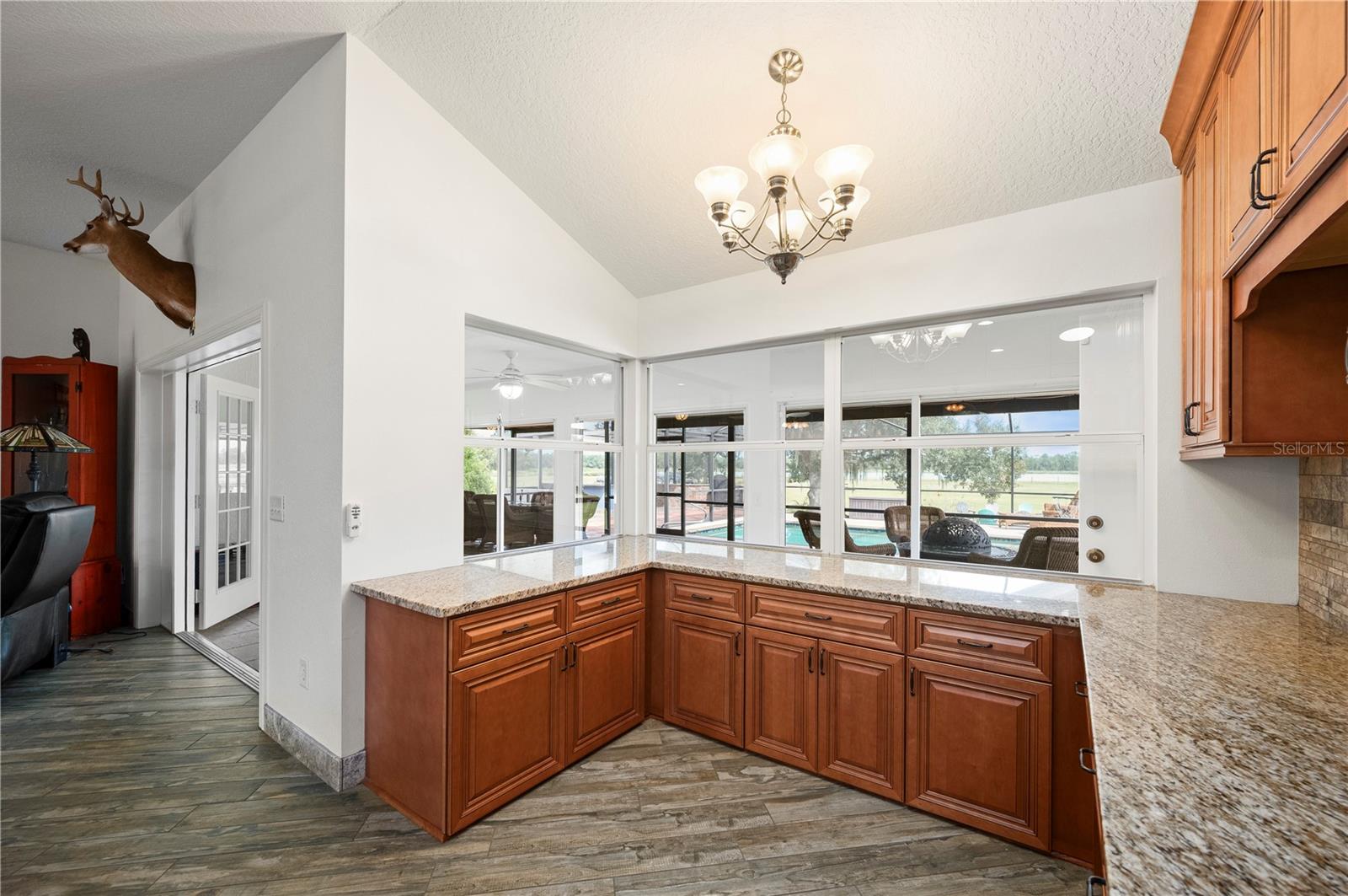 2508 TROPICAIRE BLVD — photo 16