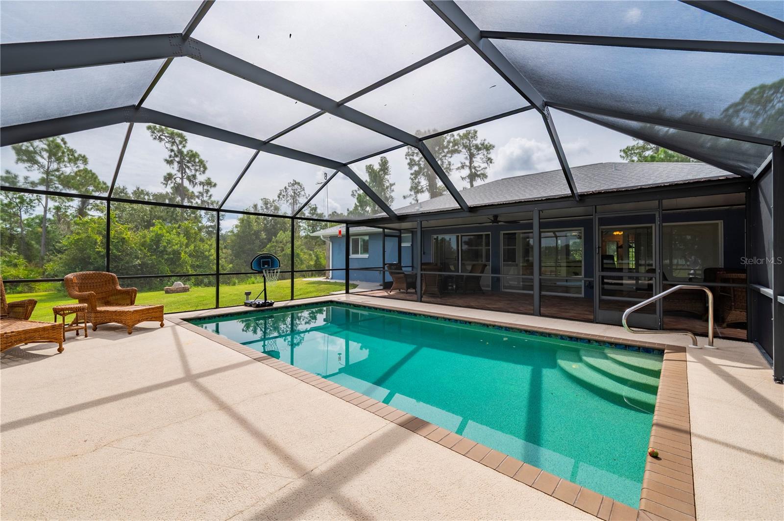 2508 TROPICAIRE BLVD — photo 36