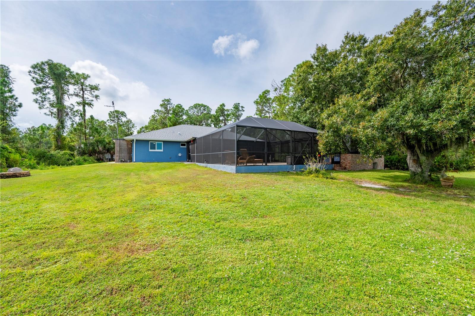 2508 TROPICAIRE BLVD — photo 40