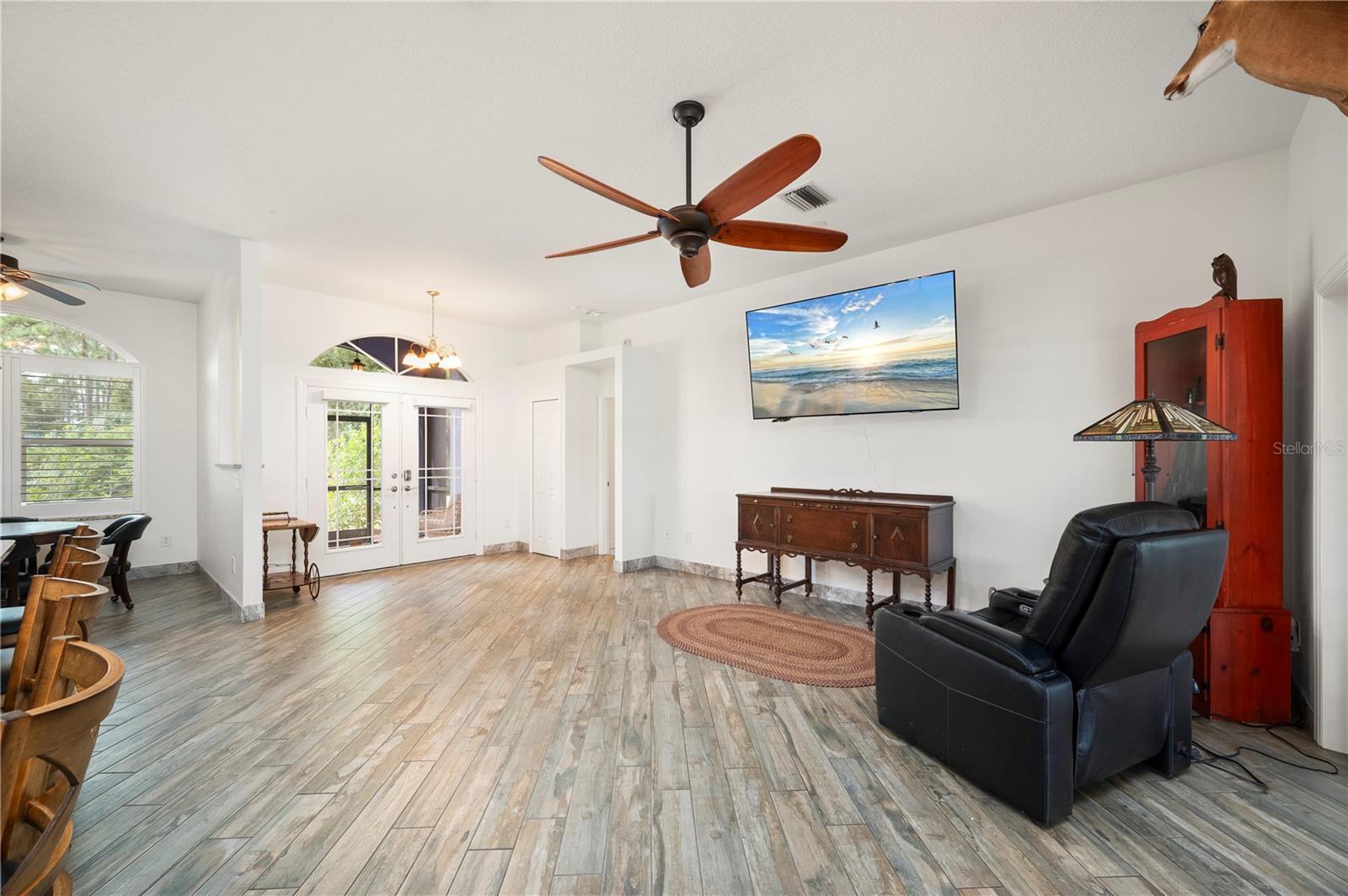 2508 TROPICAIRE BLVD — photo 11