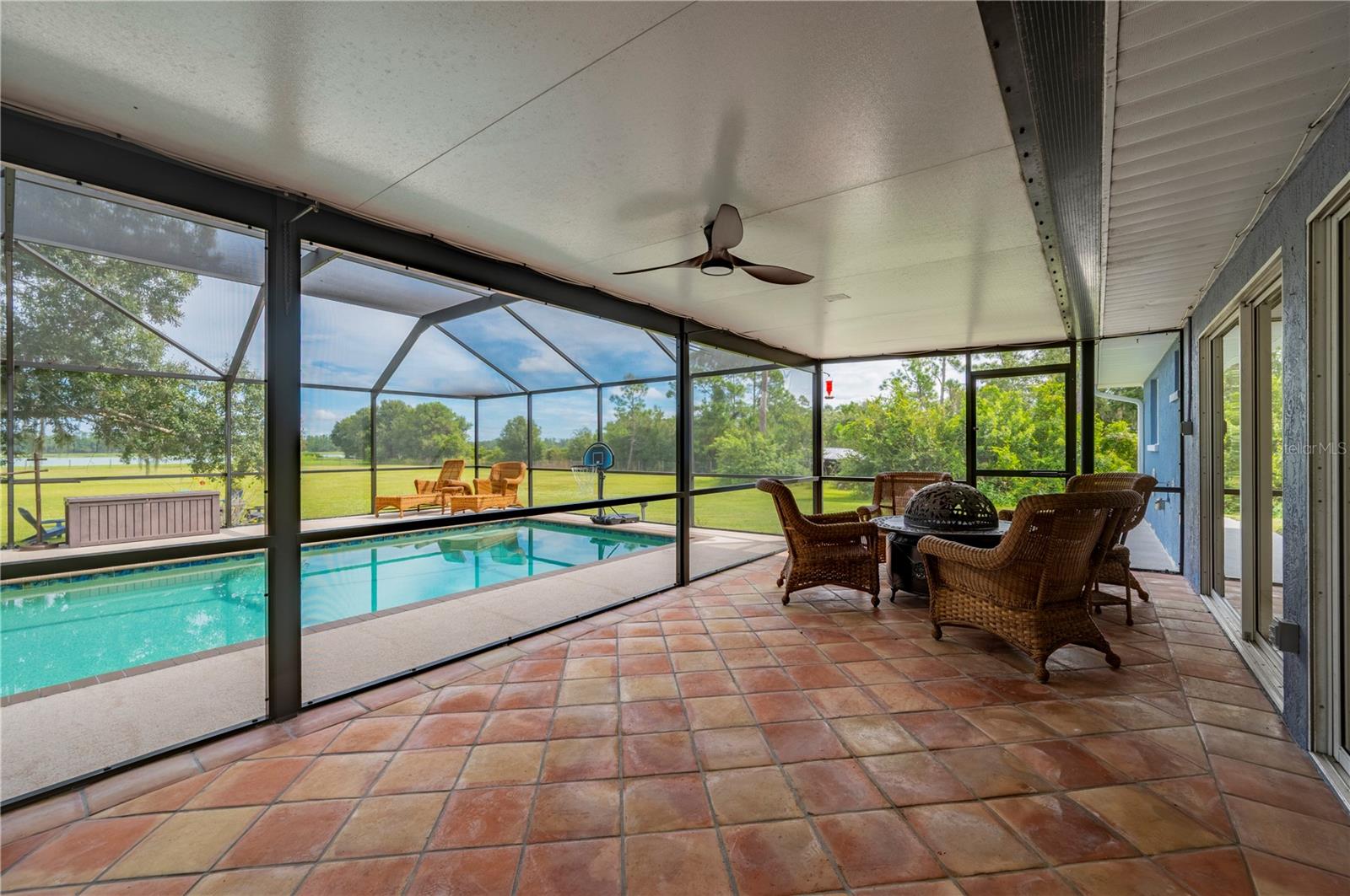 2508 TROPICAIRE BLVD — photo 28