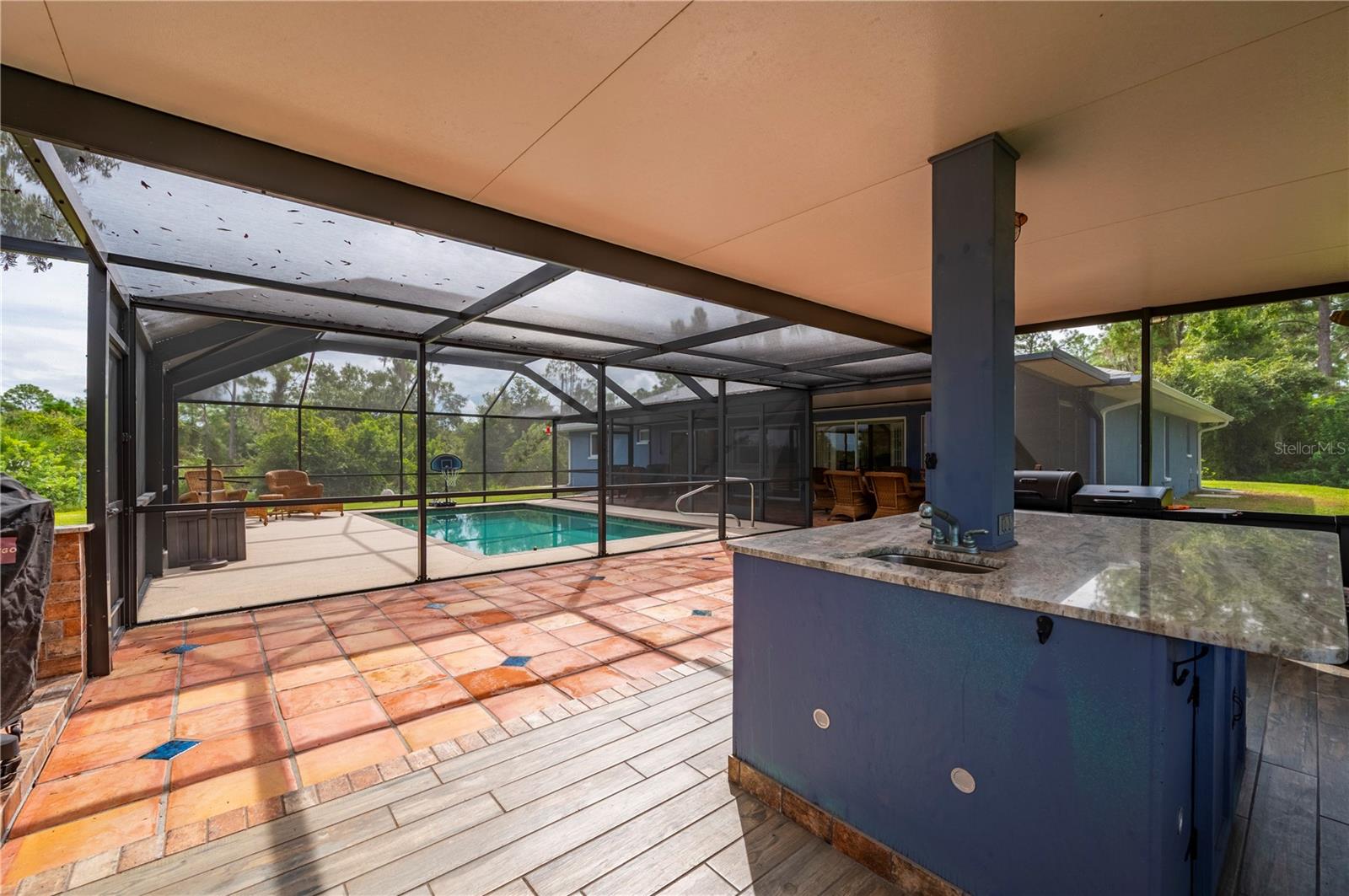 2508 TROPICAIRE BLVD — photo 33