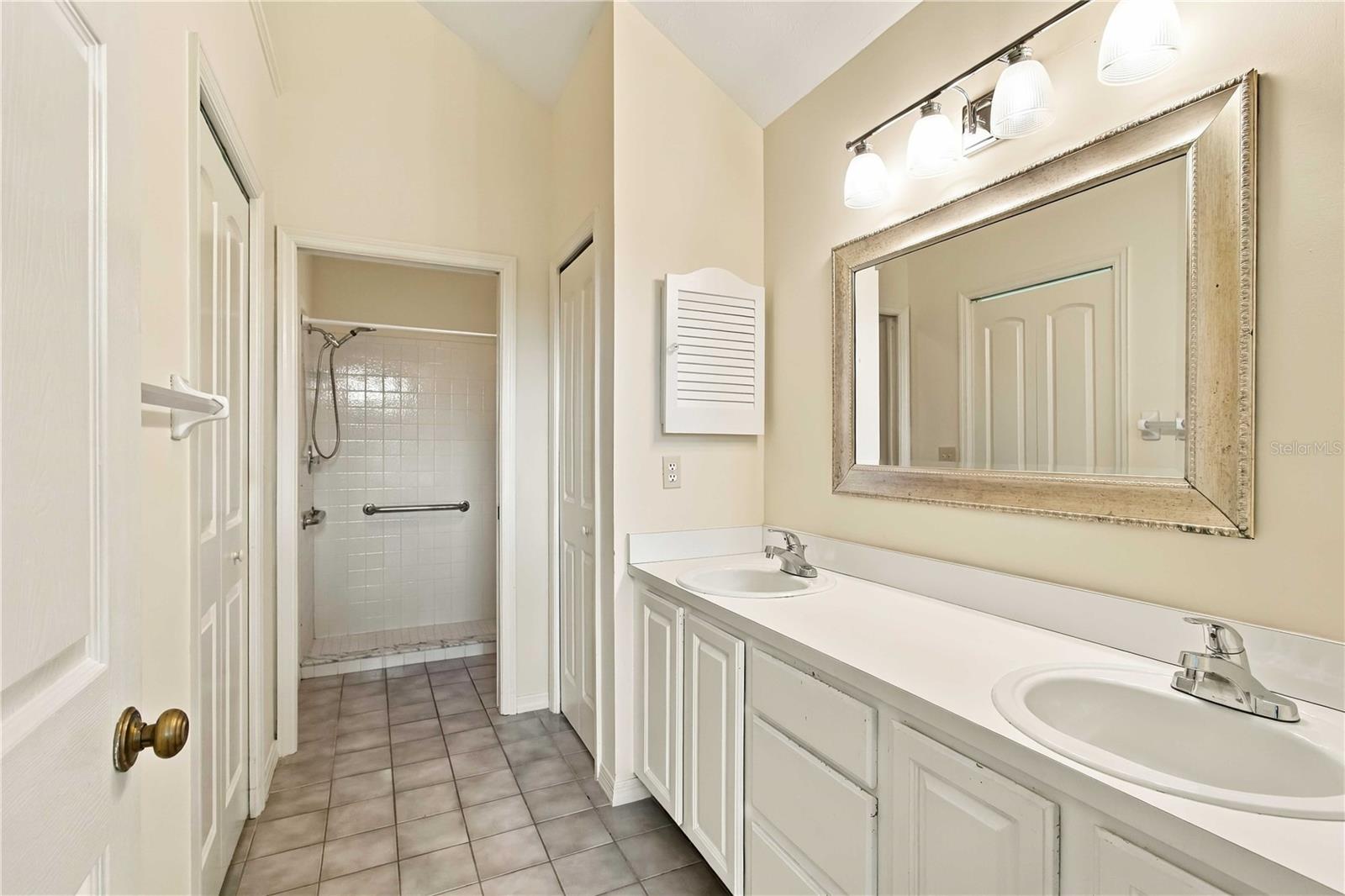 4536 WHIRLAWAY DR — photo 22