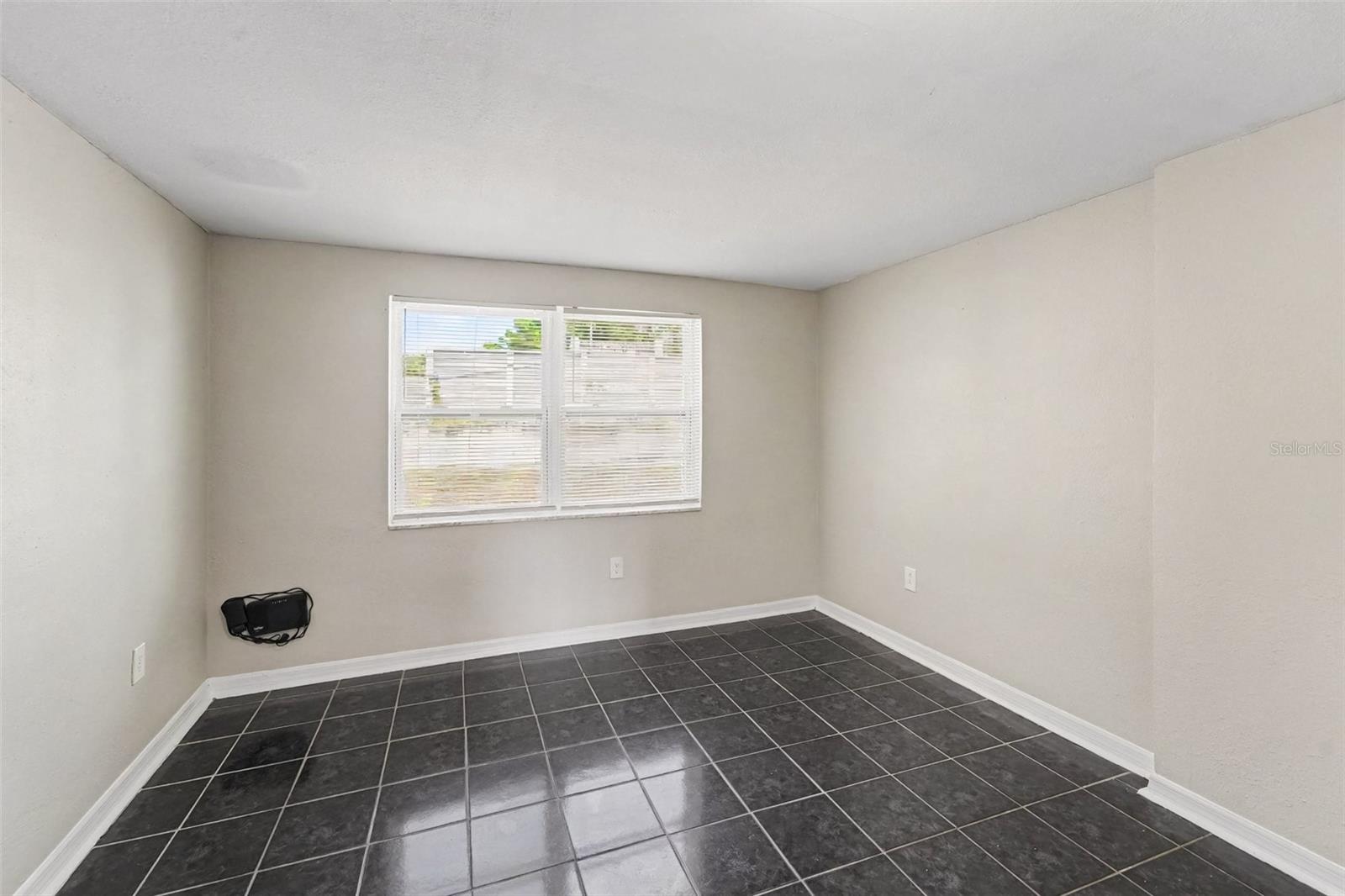 4631 EASTWOOD LN — photo 10