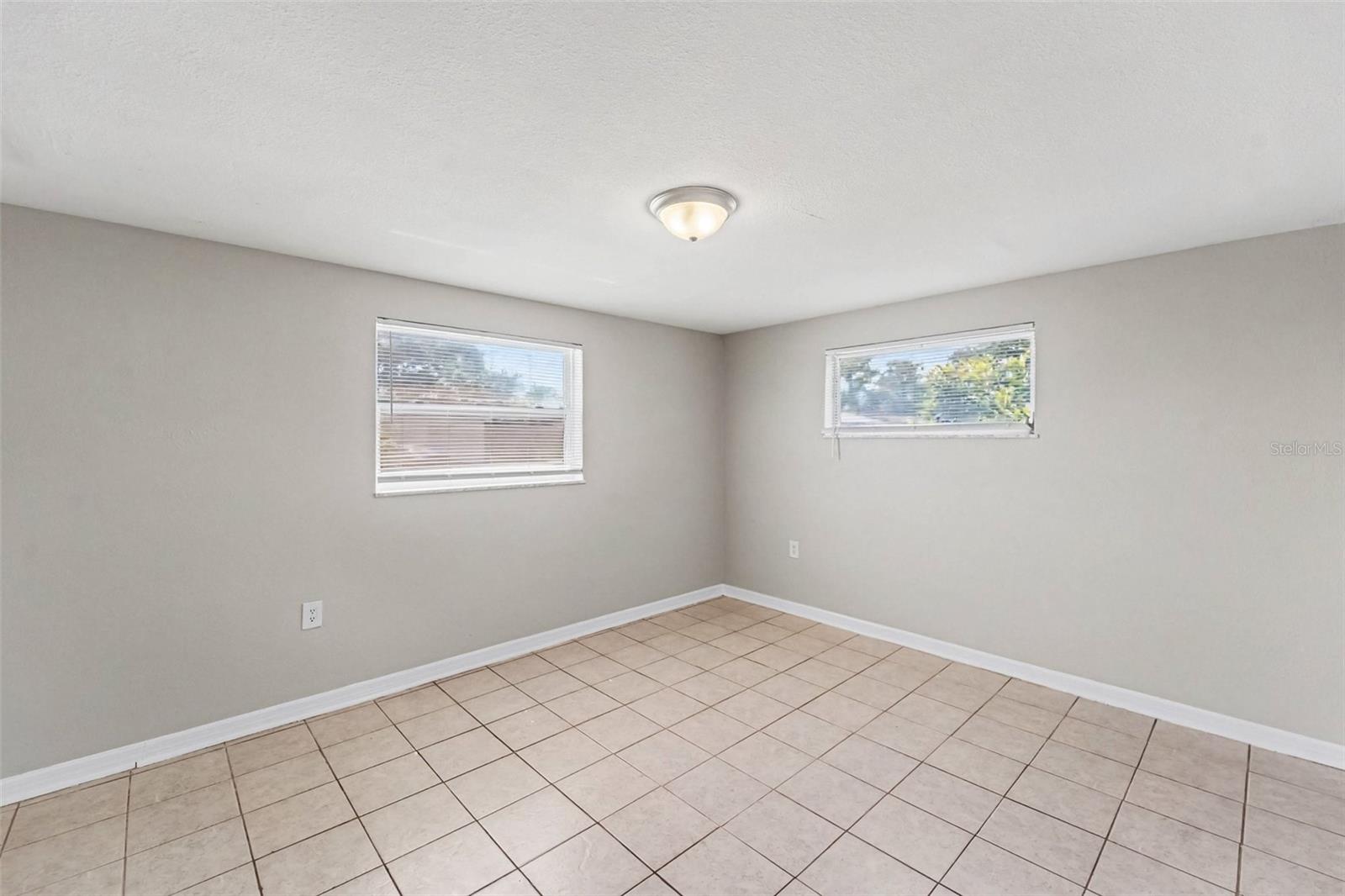 4631 EASTWOOD LN — photo 9